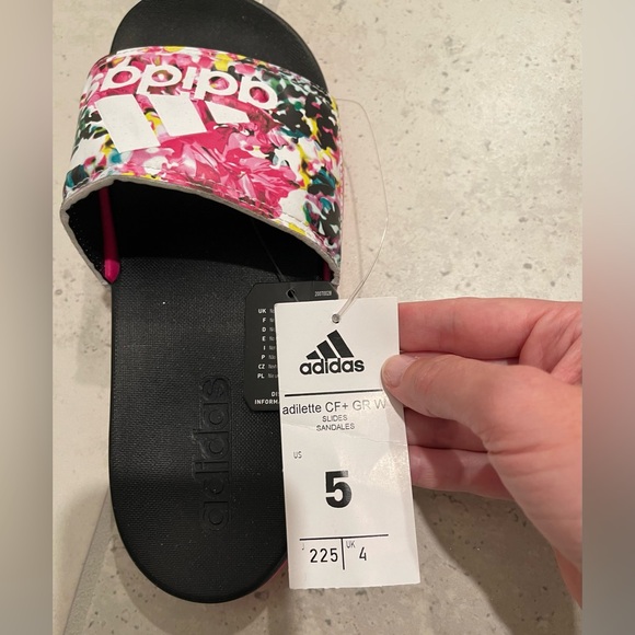 Adidas Adilette slide sandals. Floral print, Size 5 NWT - Picture 5 of 5
